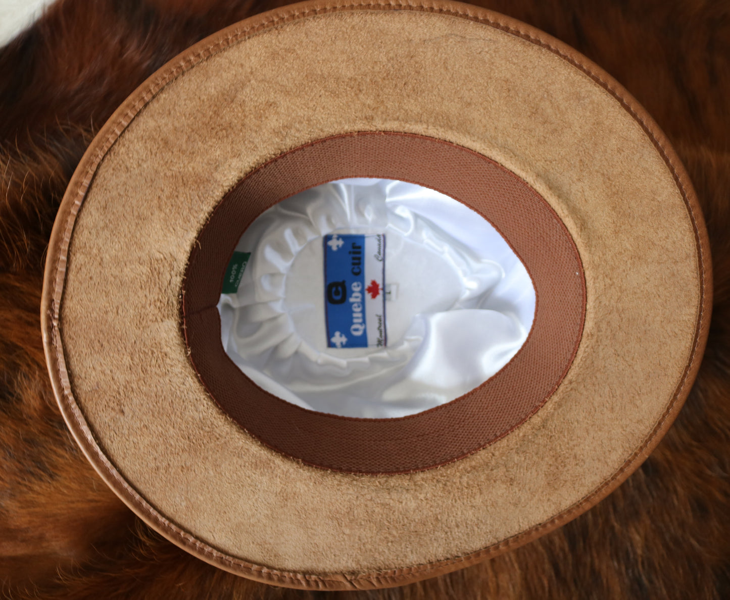 99113- Chapeau Hat  Collection Quebecuir Premium