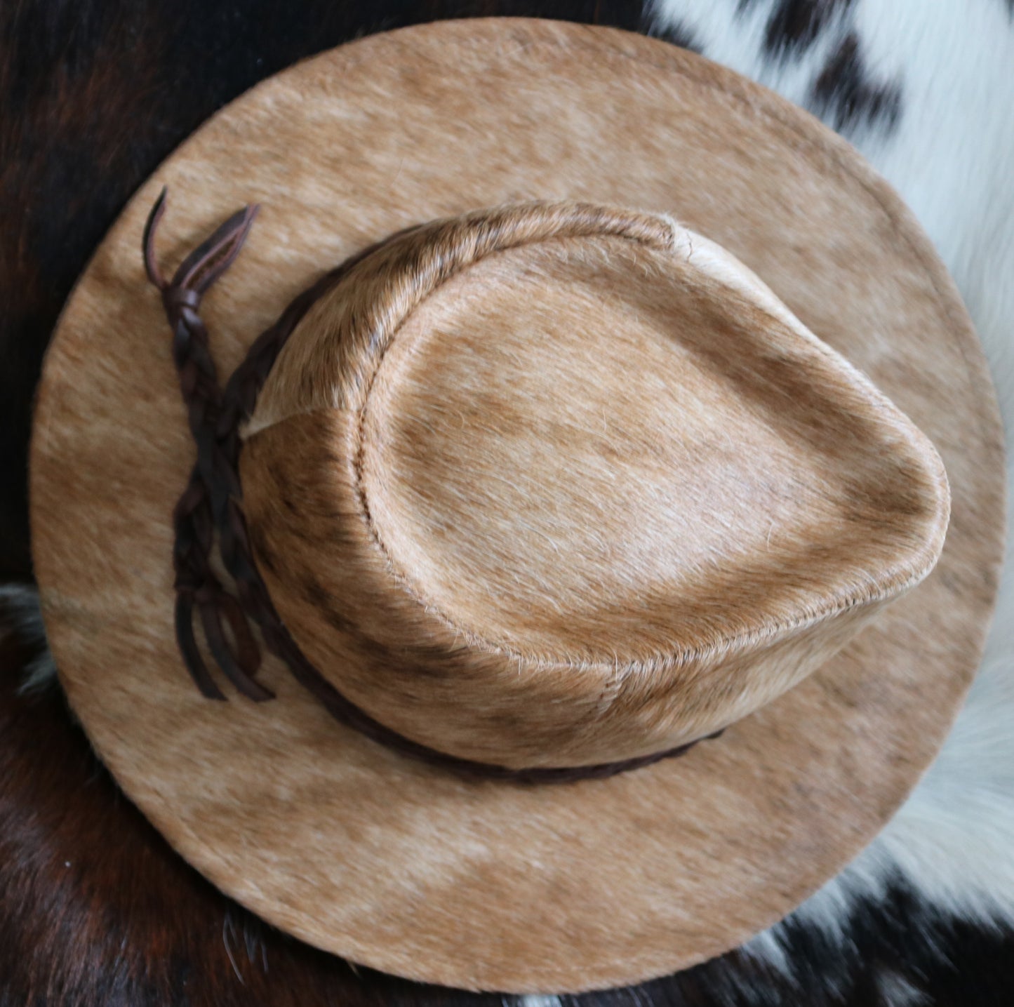 99120- Chapeau Hat  Collection Quebecuir Premium