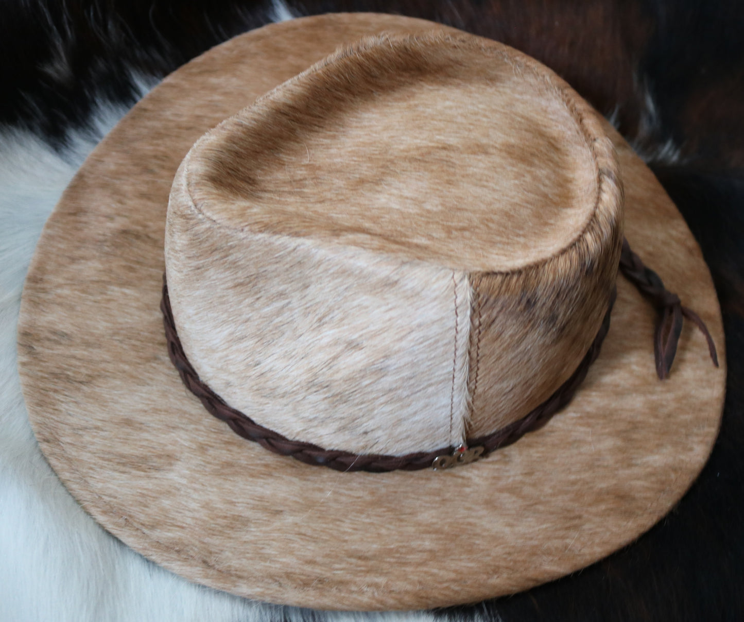 99120- Chapeau Hat  Collection Quebecuir Premium