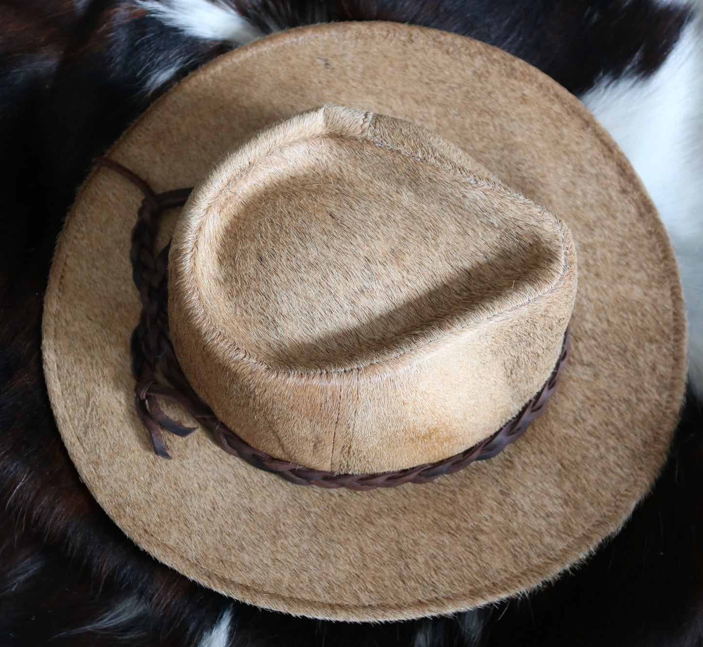 99122- Chapeau Hat  Collection Quebecuir Premium