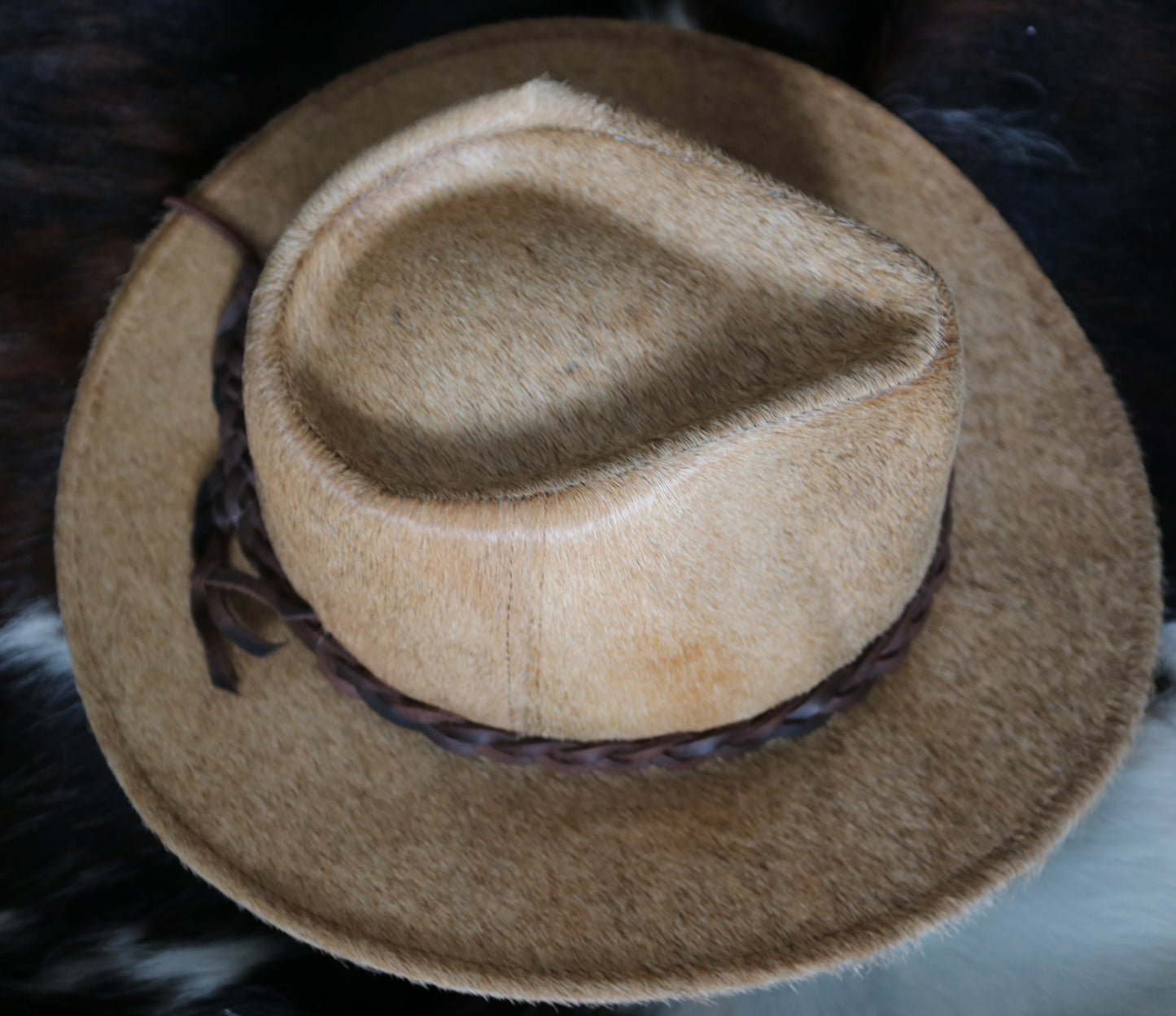 99122- Chapeau Hat  Collection Quebecuir Premium