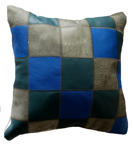 300320 Coussin  Peau de Vache Cowhide Pillow  Collection Quebecuir Premium
