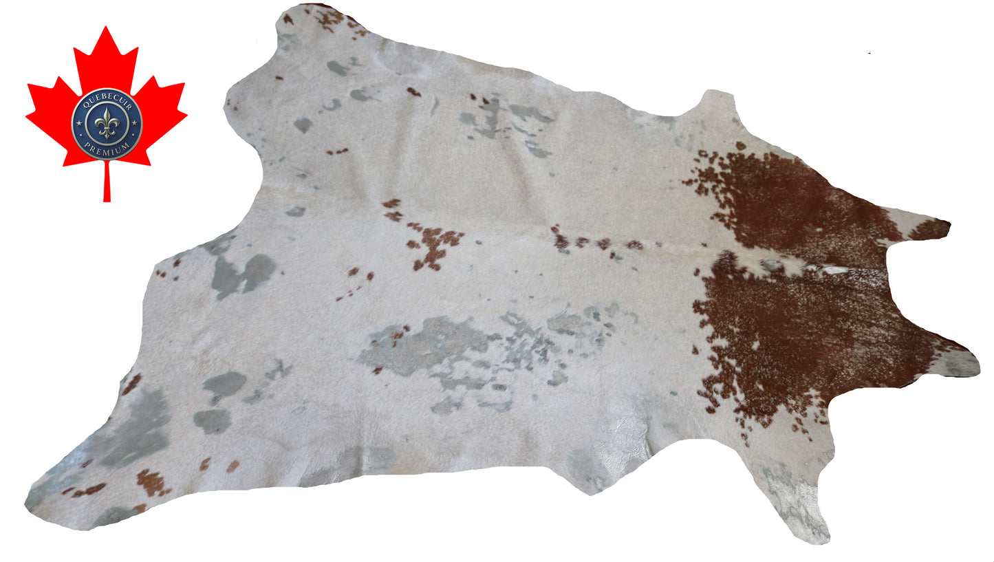 300562- Cowhide Rug Tapis Peau de Vache SILVER METALLIC- Collection Quebecuir Premium