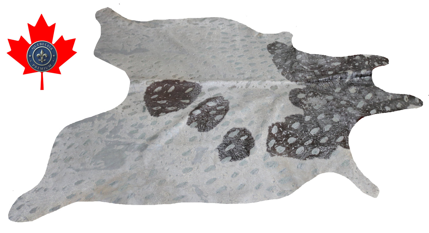 300632- Cowhide Rug Tapis Peau de Vache  SILVER METALLIC - Collection Quebecuir Premium