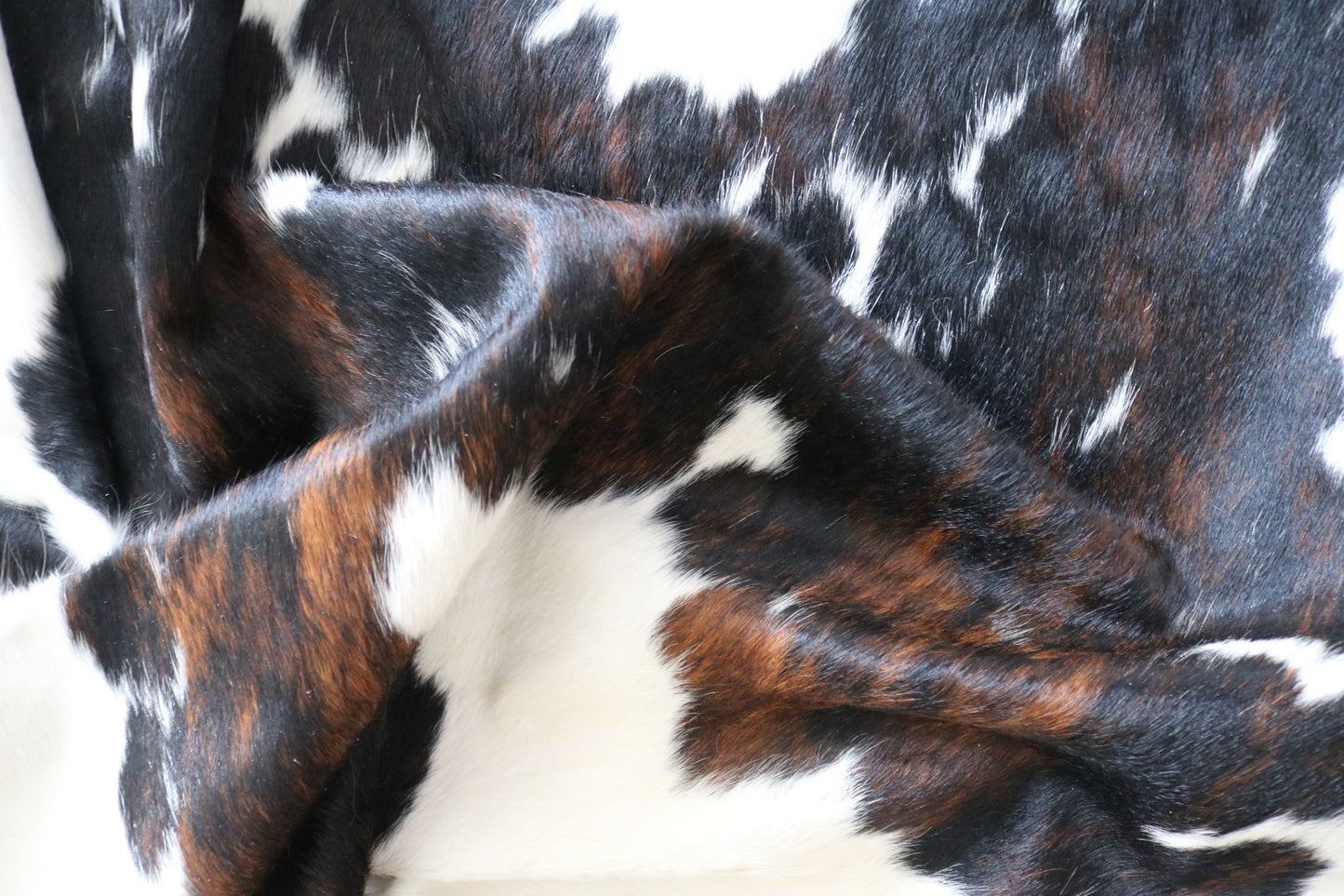 99213- Cowhide Rug Tapis Peau de Vache SUPER BIG SIZE XXXL - Collection Quebecuir Premium