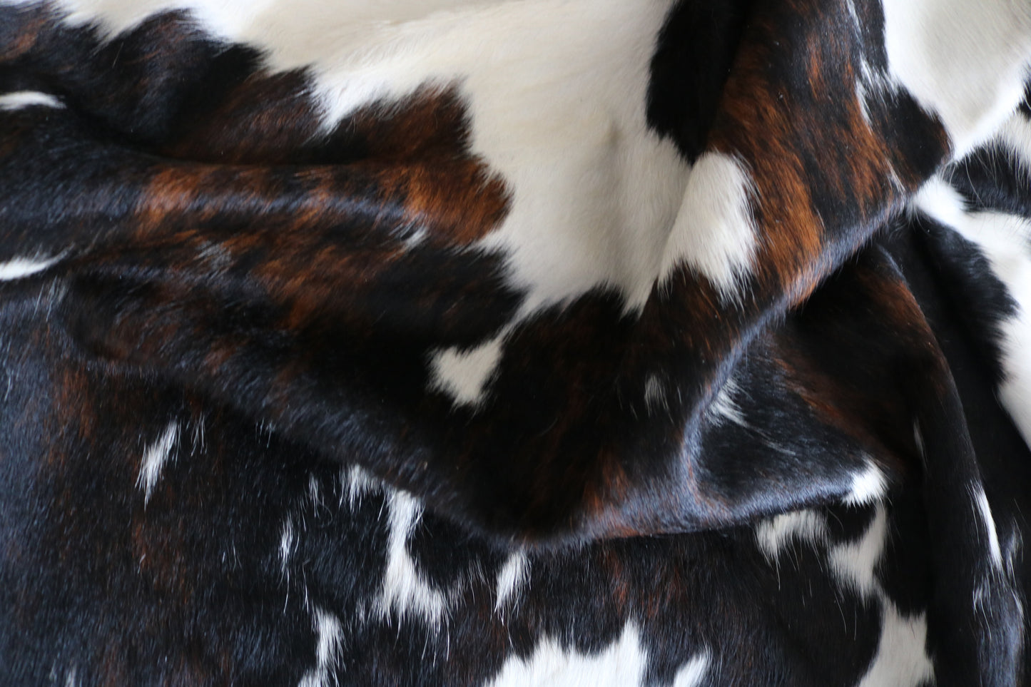 99213- Cowhide Rug Tapis Peau de Vache SUPER BIG SIZE XXXL - Collection Quebecuir Premium