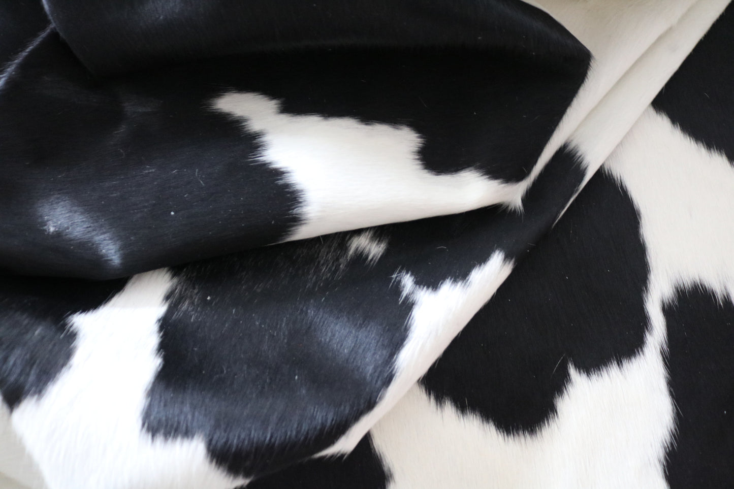 99214- Cowhide Rug Tapis Peau de Vache SUPER BIG SIZE XXXL - Collection Quebecuir Premium