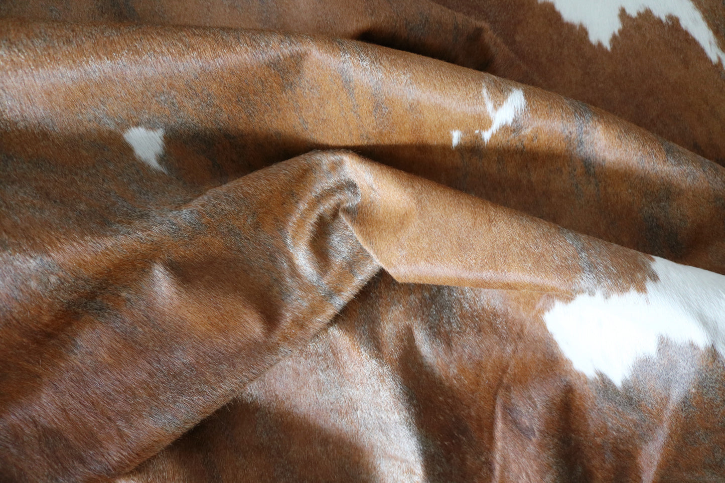 99217- Cowhide Rug Tapis Peau de Vache SUPER BIG SIZE XXXL - Collection Quebecuir Premium