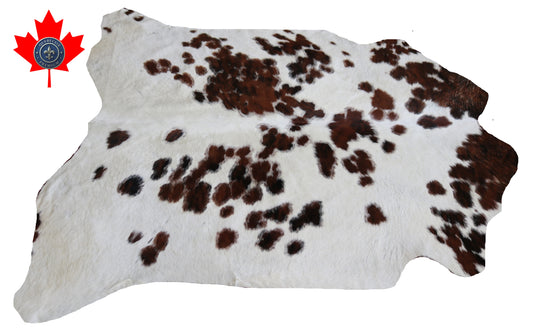 99221- Cowhide Rug Tapis Peau de Vache - Collection Quebecuir Premium