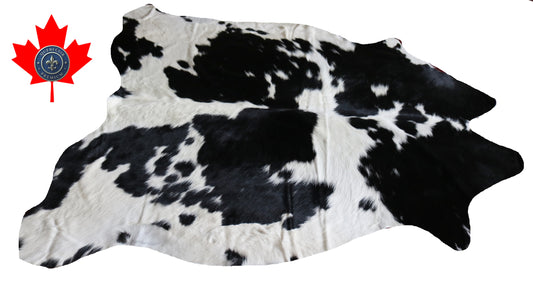 99235- Cowhide Rug Tapis Peau de Vache - Collection Quebecuir Premium