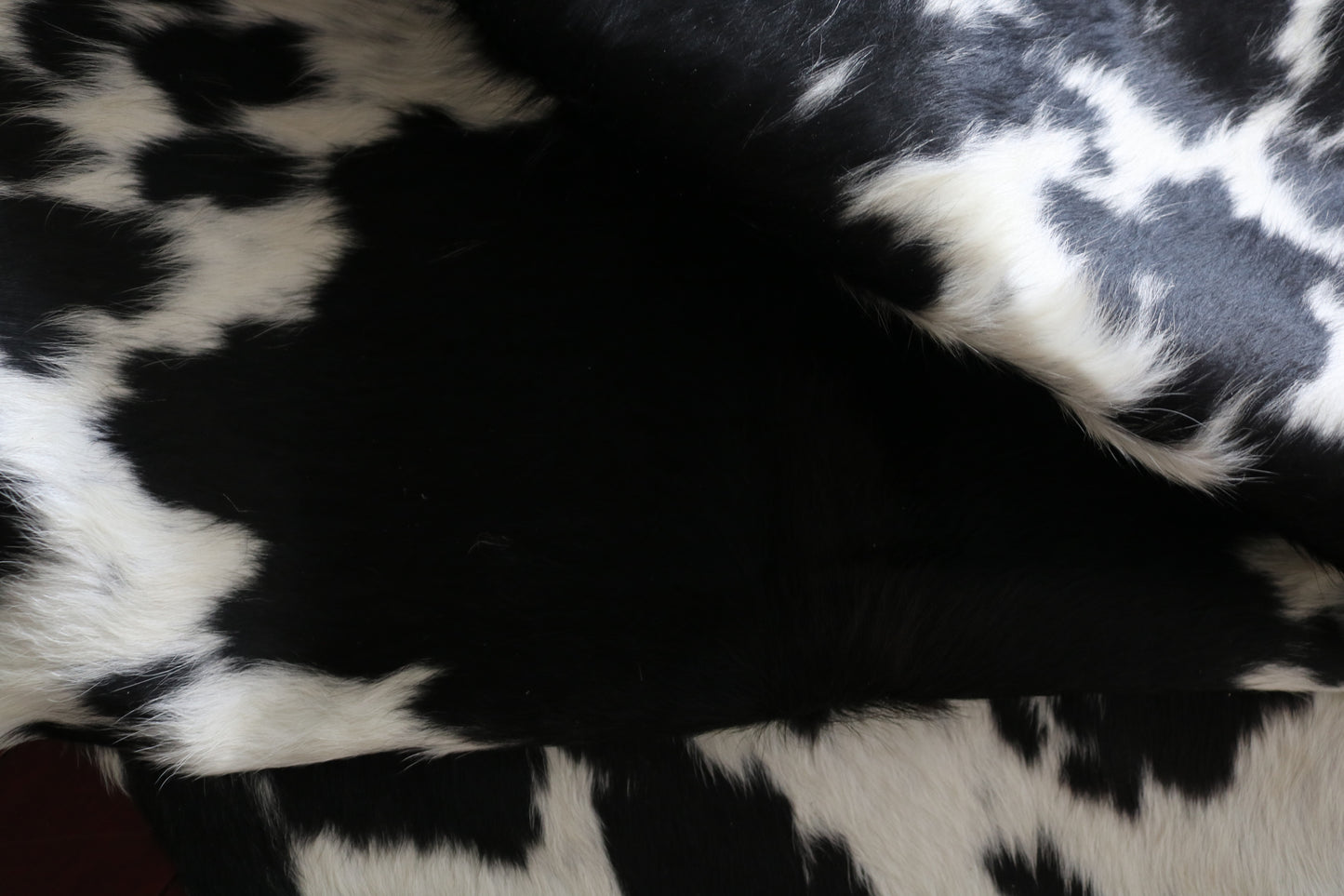 99248- Cowhide Rug Tapis Peau de Vache  - Collection Quebecuir Premium