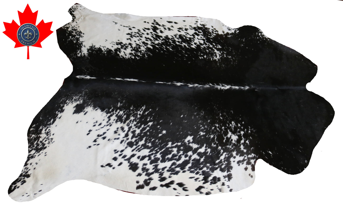 99269- Cowhide Rug Tapis Peau de Vache - Collection Quebecuir Premium