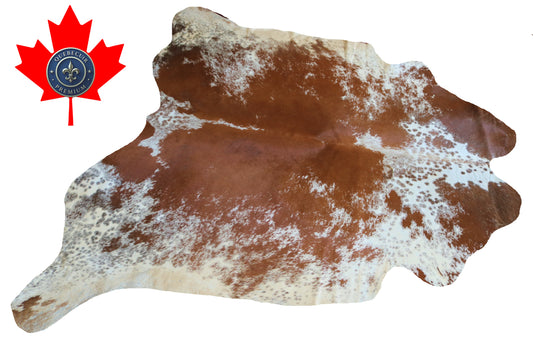 99293- Cowhide Rug Tapis Peau de Vache - Collection Quebecuir Premium