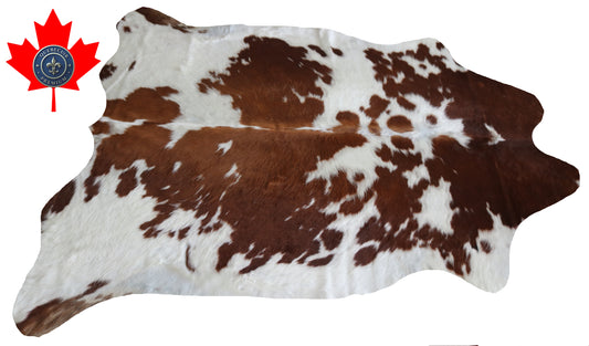 99319- Cowhide Rug Tapis Peau de Vache - Collection Quebecuir Premium