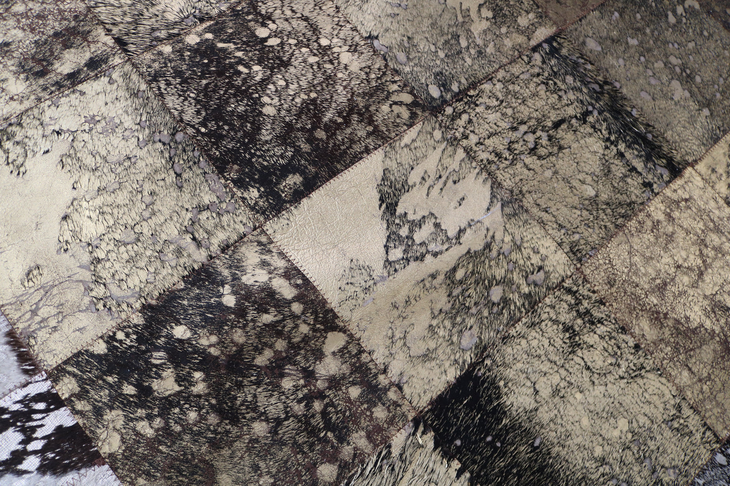 99377 Cowhide rug Patchwork   Collection Quebecuir Premium