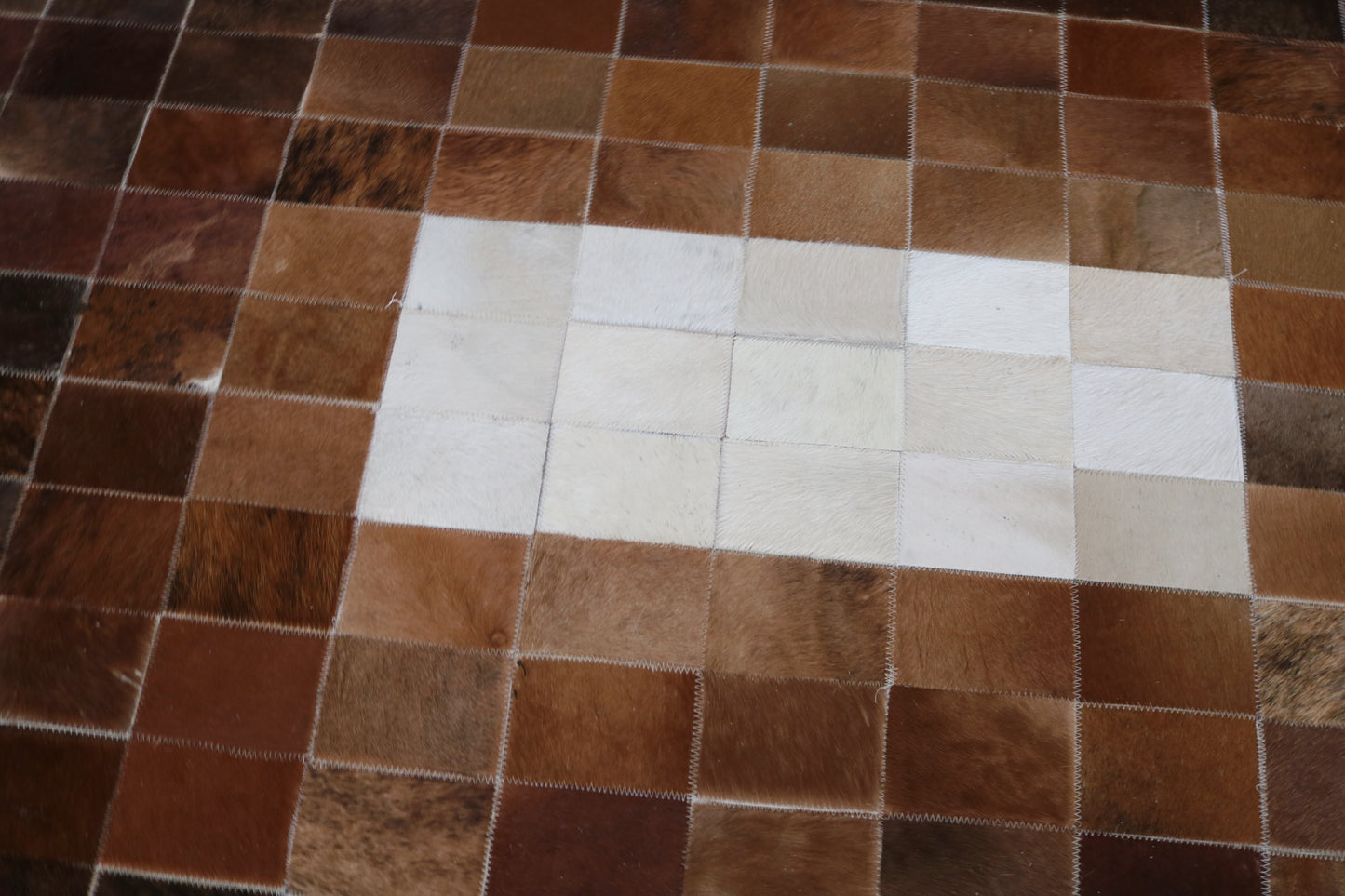 99402  Cowhide rug Patchwork Collection Quebecuir Premium