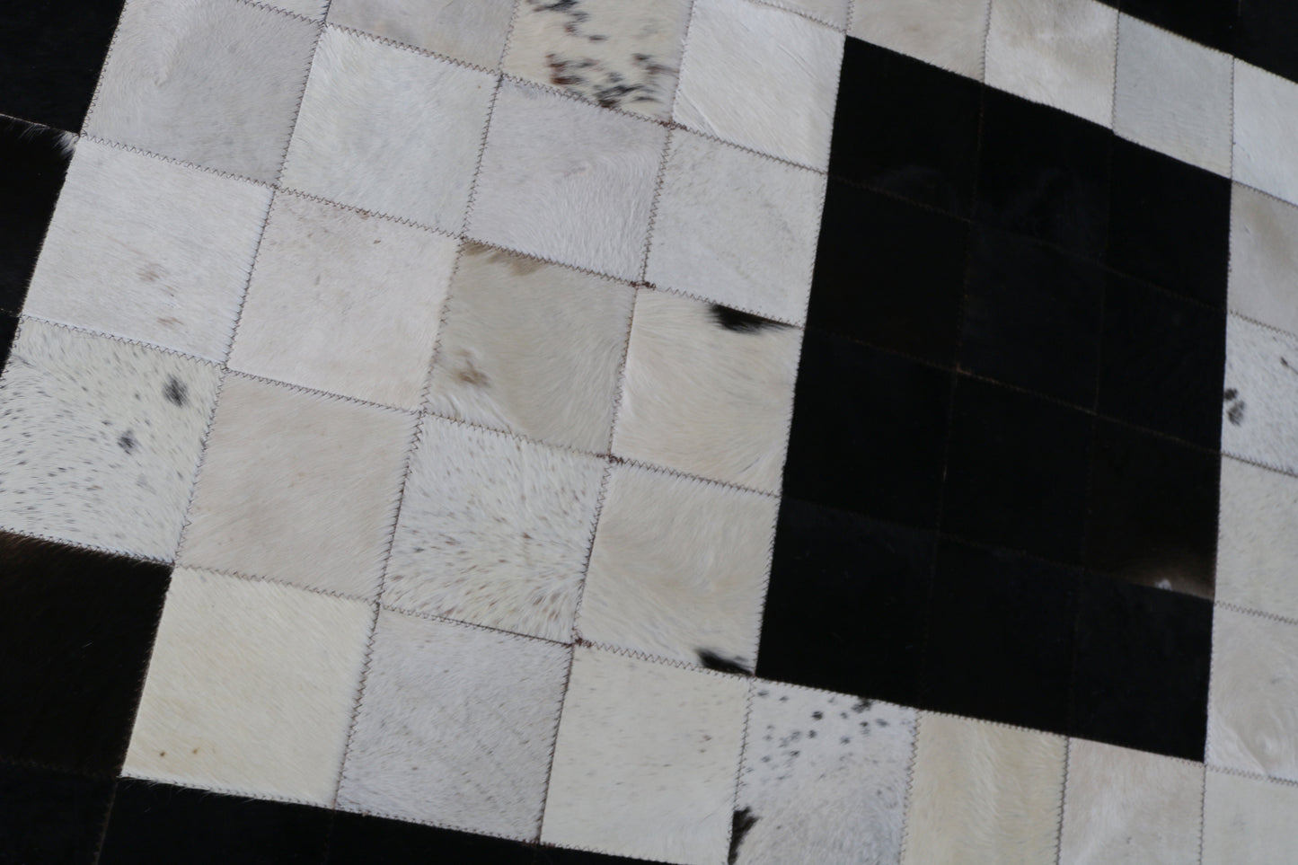 99404  Cowhide rug Patchwork Collection Quebecuir Premium