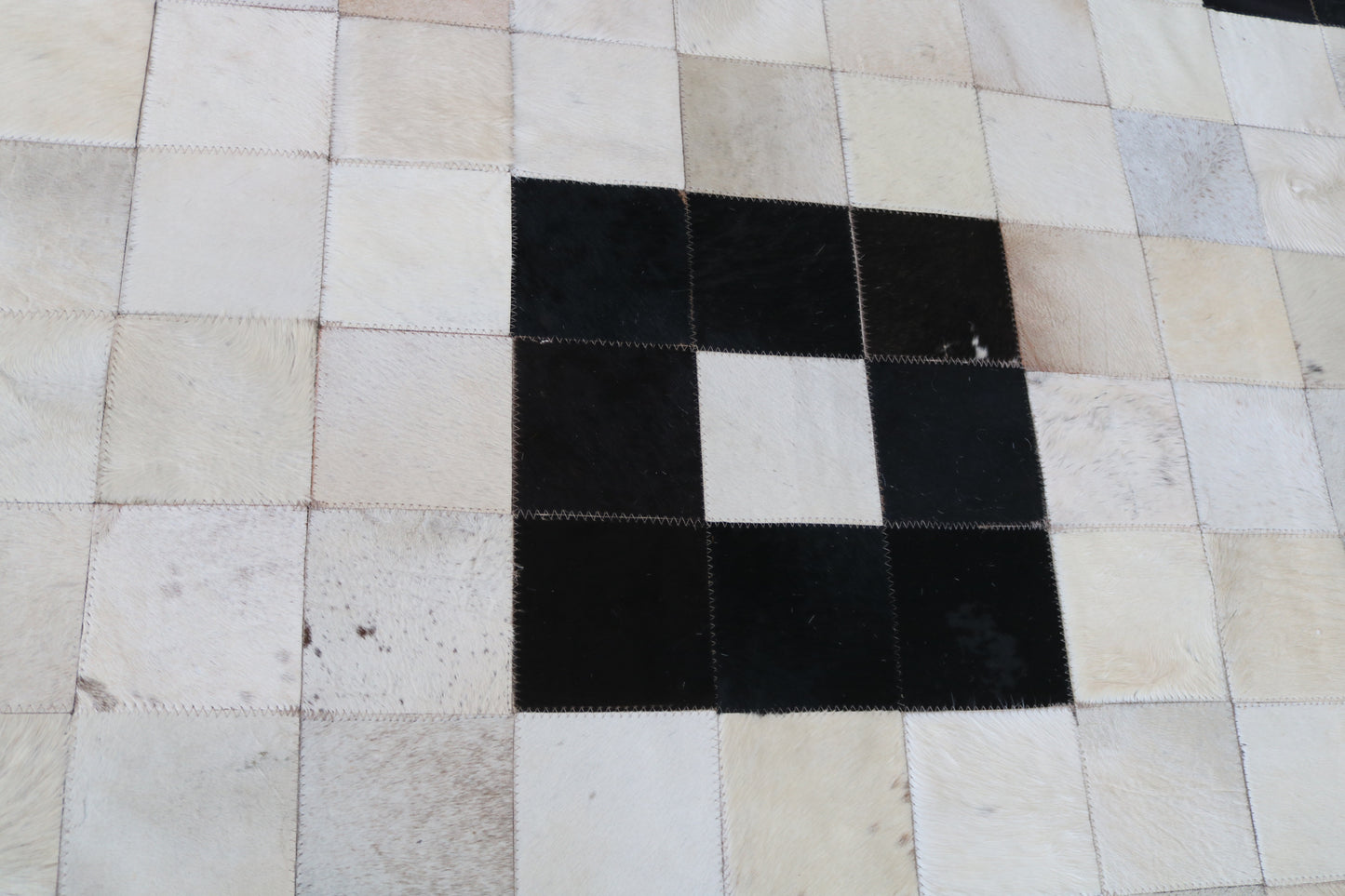 99408 Cowhide rug Patchwork Collection Quebecuir Premium