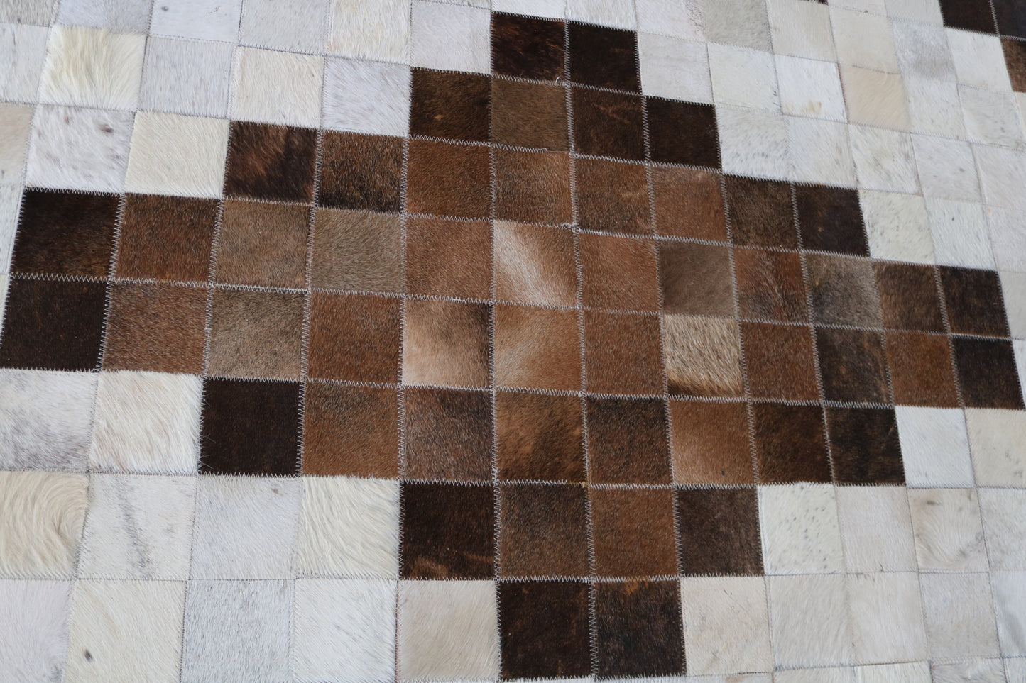 99411 Cowhide rug Patchwork Collection Quebecuir Premium