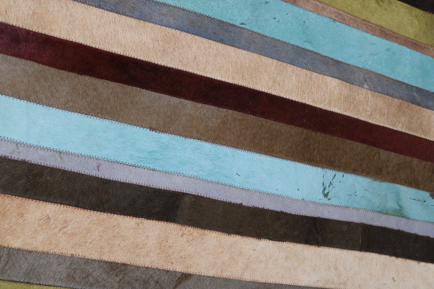 99426 Cowhide rug Patchwork Collection Quebecuir Premium