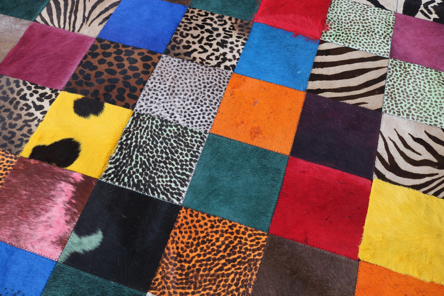 99433 Cowhide rug Patchwork Collection Quebecuir Premium