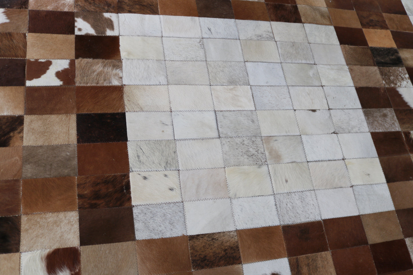99435 Cowhide rug Patchwork Collection Quebecuir Premium