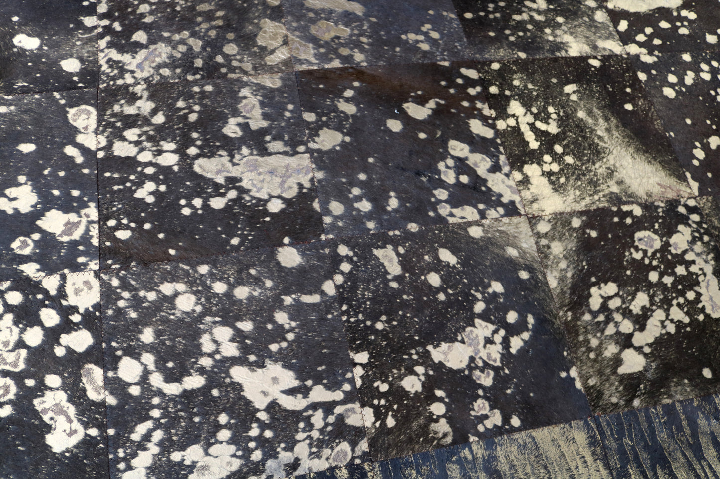 99443 Cowhide rug Patchwork Collection Quebecuir Premium