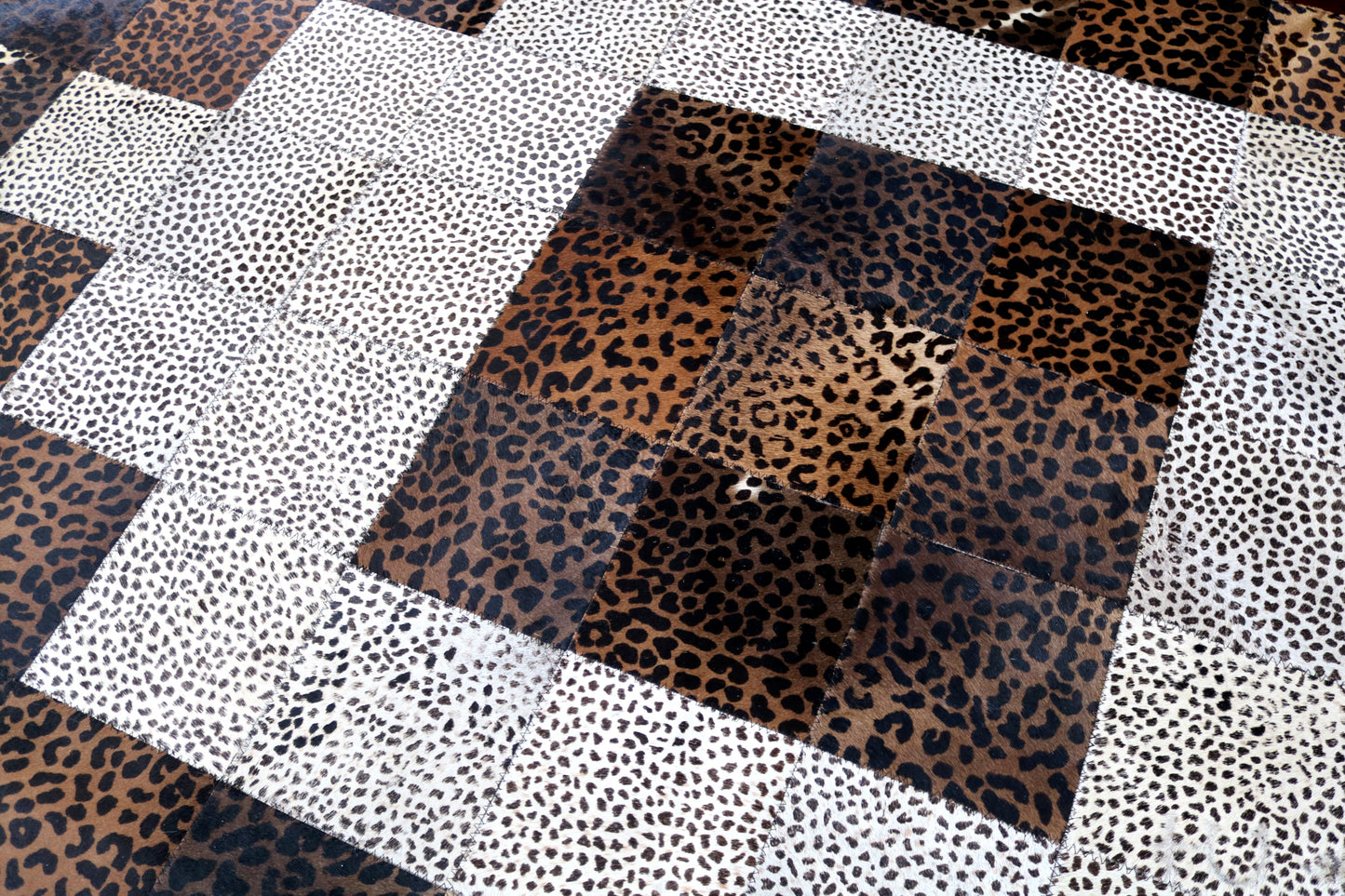 99444 Cowhide rug Patchwork Collection Quebecuir Premium