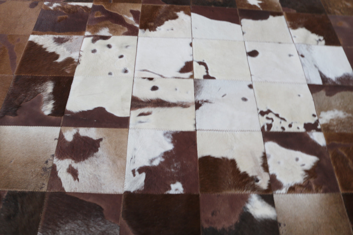 99463 Cowhide rug Patchwork Collection Quebecuir Premium