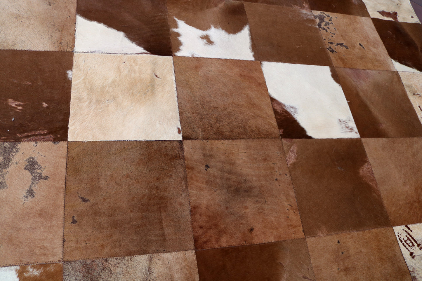 99491 Cowhide rug Patchwork Collection Quebecuir Premium