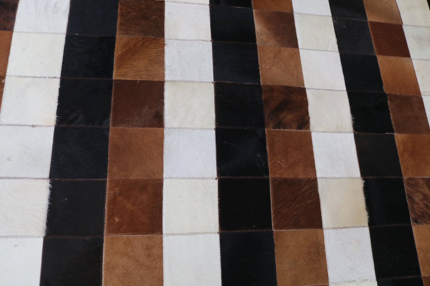 99492 Cowhide rug Patchwork Collection Quebecuir Premium