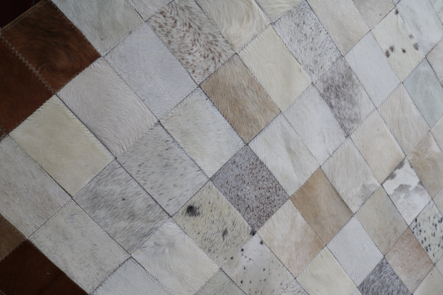 99493 Cowhide rug Patchwork Collection Quebecuir Premium