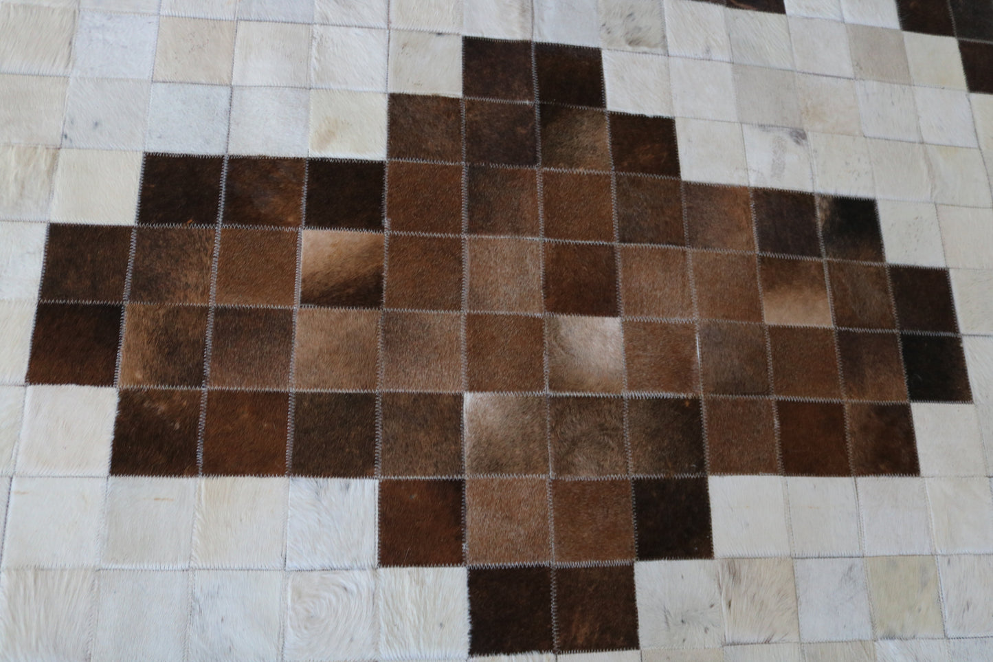 99501 Cowhide rug Patchwork Collection Quebecuir Premium