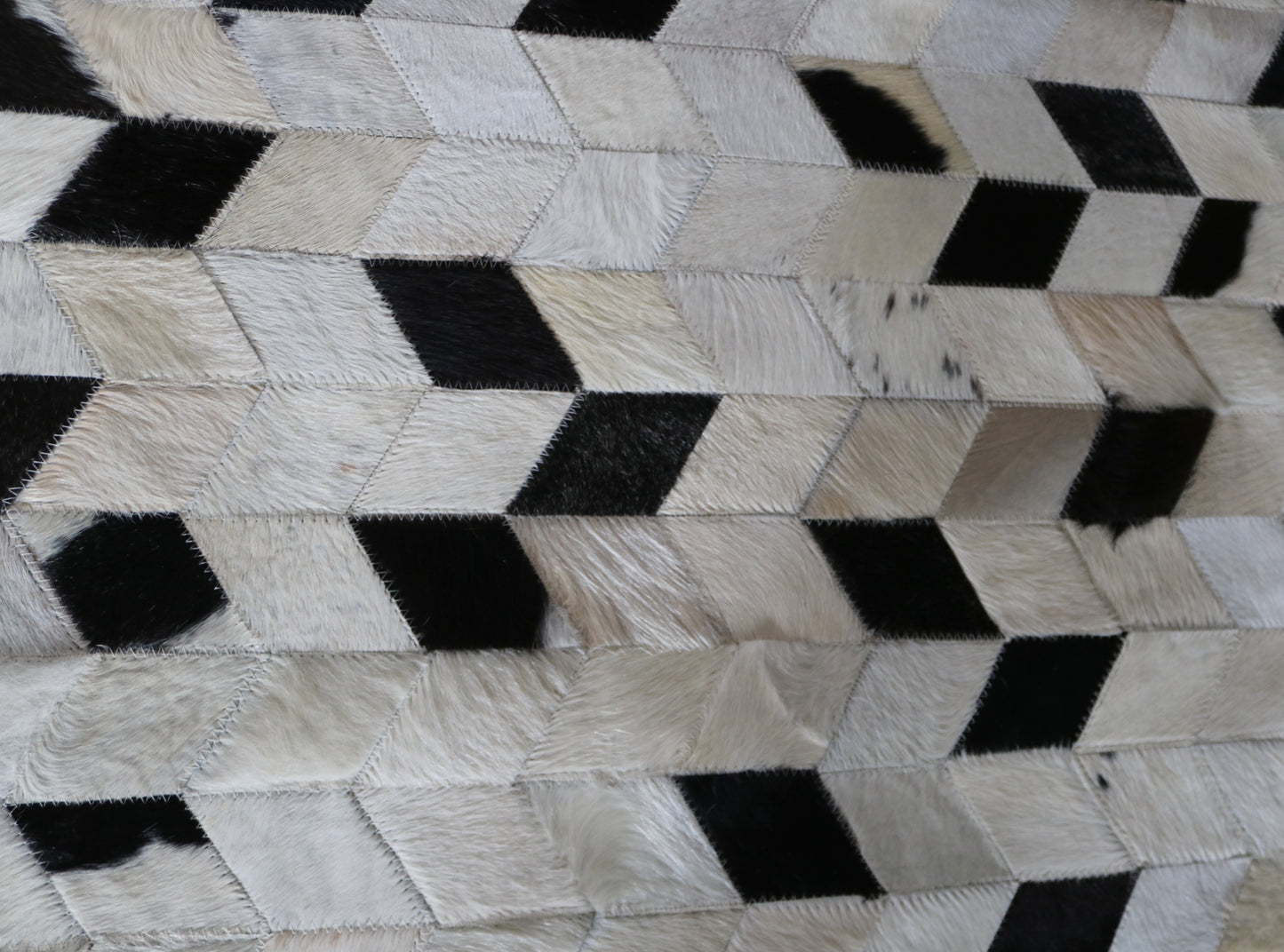 99525 Cowhide rug Patchwork Collection Quebecuir Premium