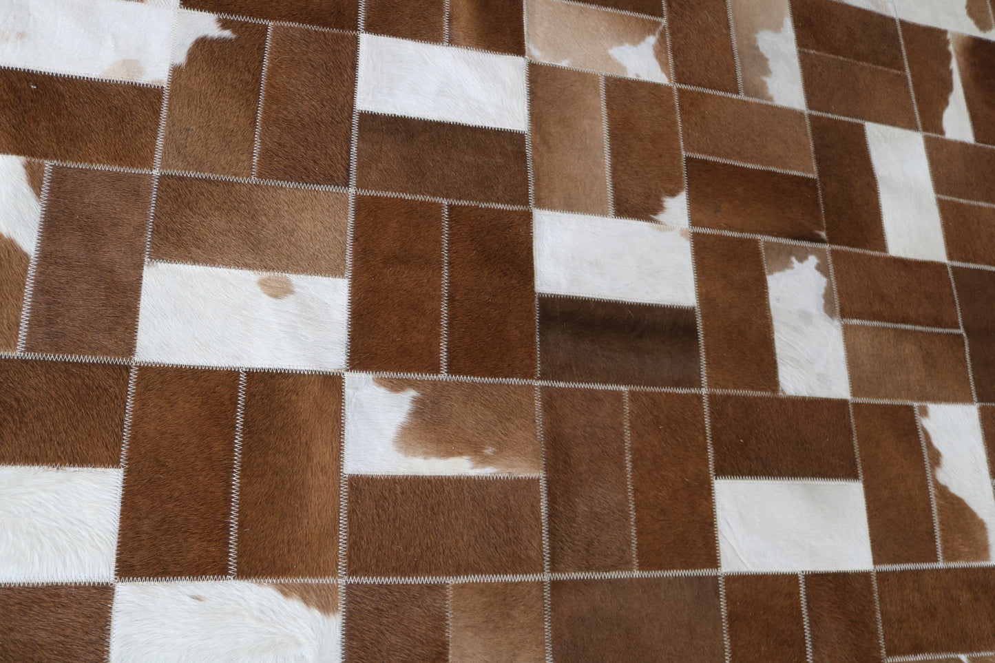 99528 Cowhide rug Patchwork Collection Quebecuir Premium