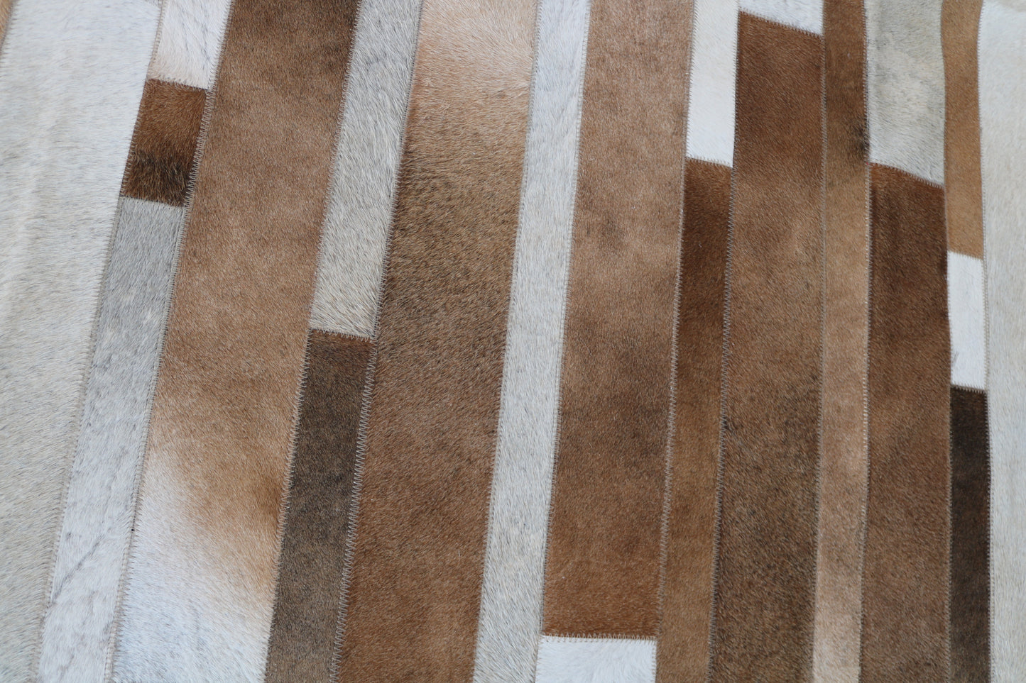 99576 Cowhide rug Patchwork Collection Quebecuir Premium SUPER BIG SIZE XXXL