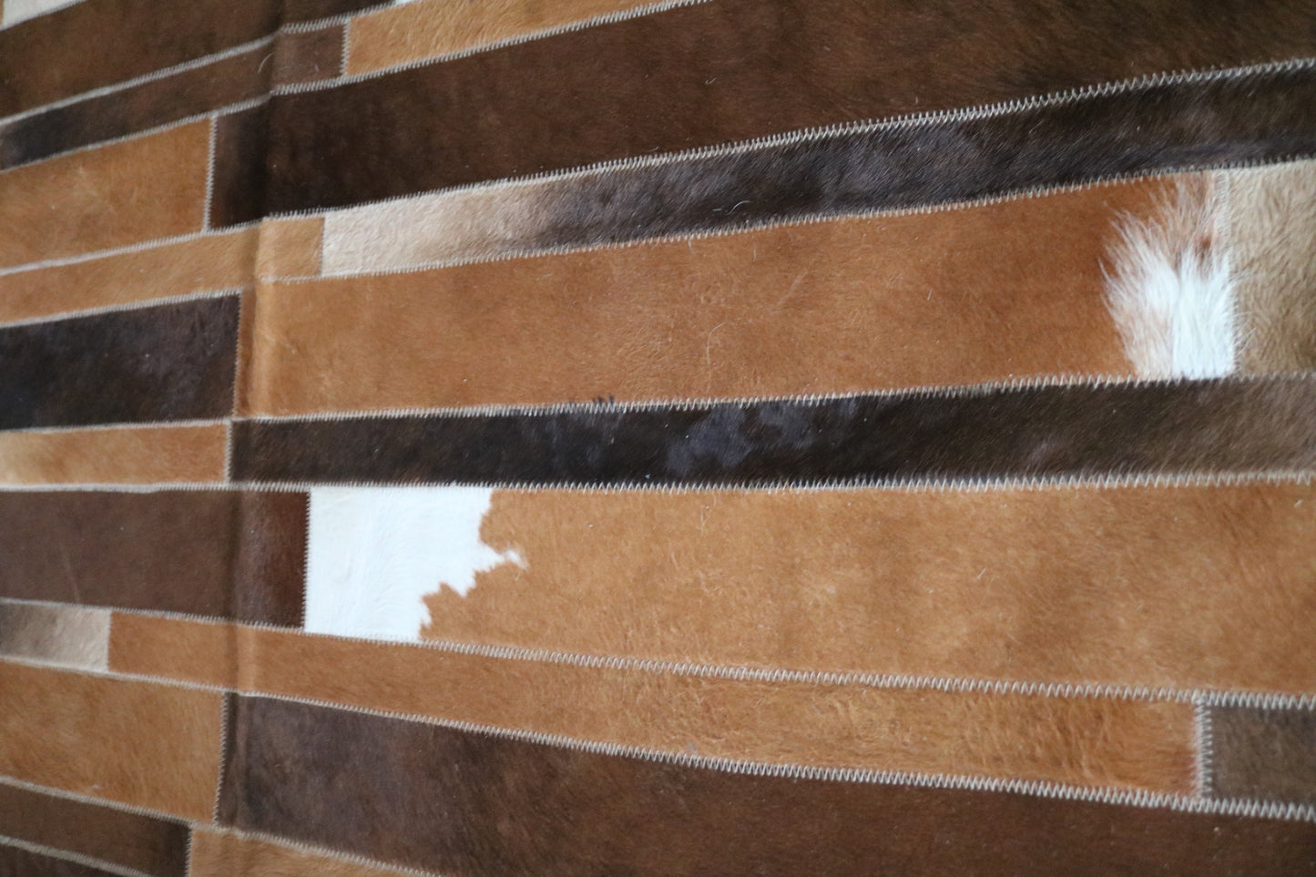 99595 Cowhide rug Patchwork Collection Quebecuir Premium SUPER BIG SIZE XXXL