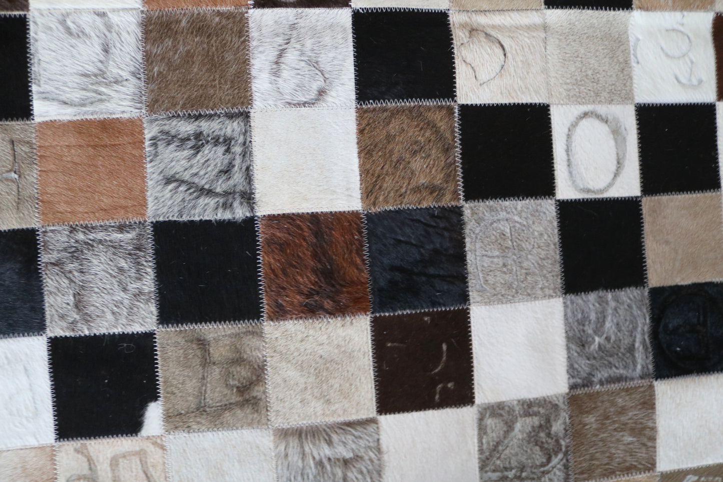 99609 Cowhide rug Patchwork Collection Quebecuir Premium BIG SIZE XXL