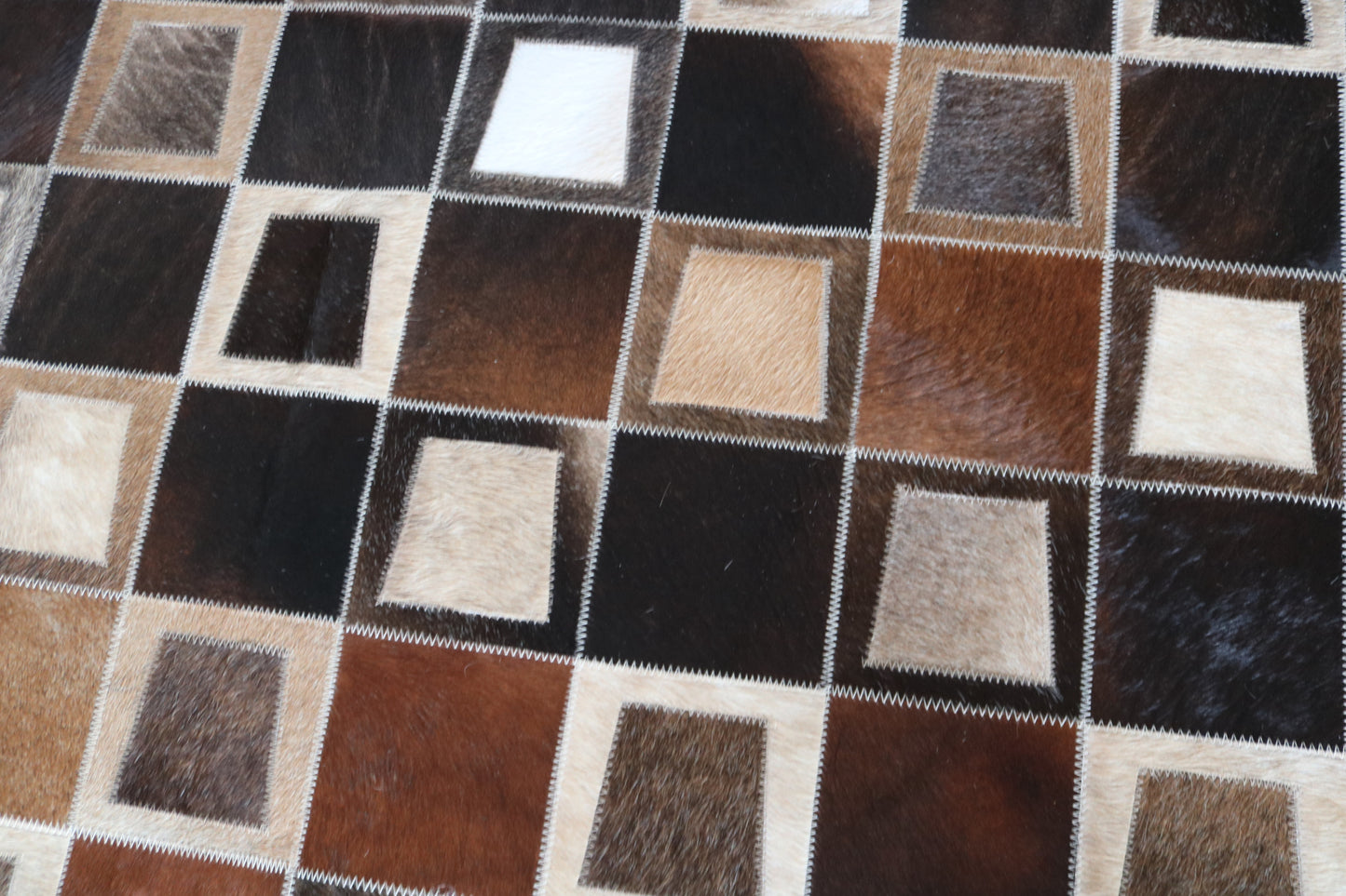 99624 Cowhide rug Patchwork Collection Quebecuir Premium BIG SIZE XXL