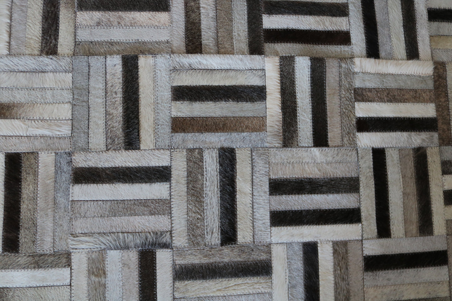 99630 Cowhide rug Patchwork Collection Quebecuir Premium BIG SIZE XXL