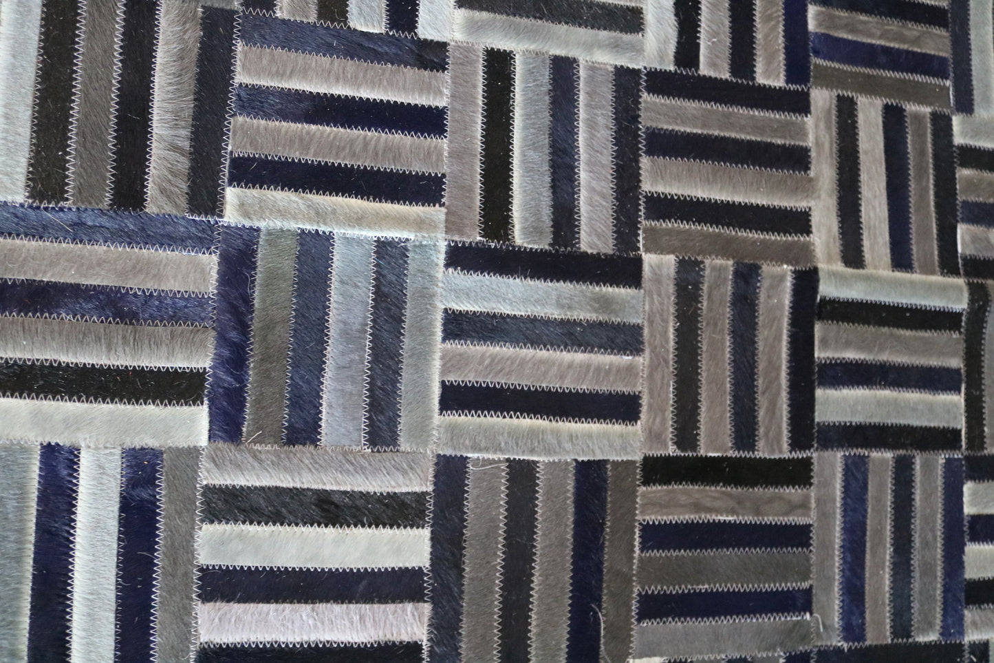 99632 Cowhide rug Patchwork Collection Quebecuir Premium BIG SIZE XXL