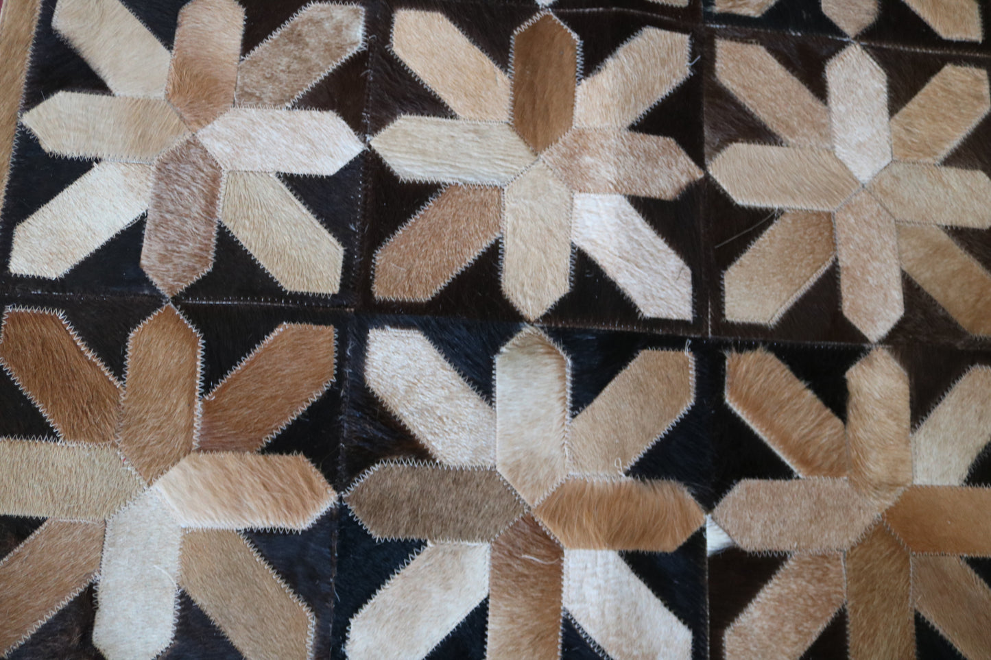 99634 Cowhide rug Patchwork Collection Quebecuir Premium BIG SIZE XXL