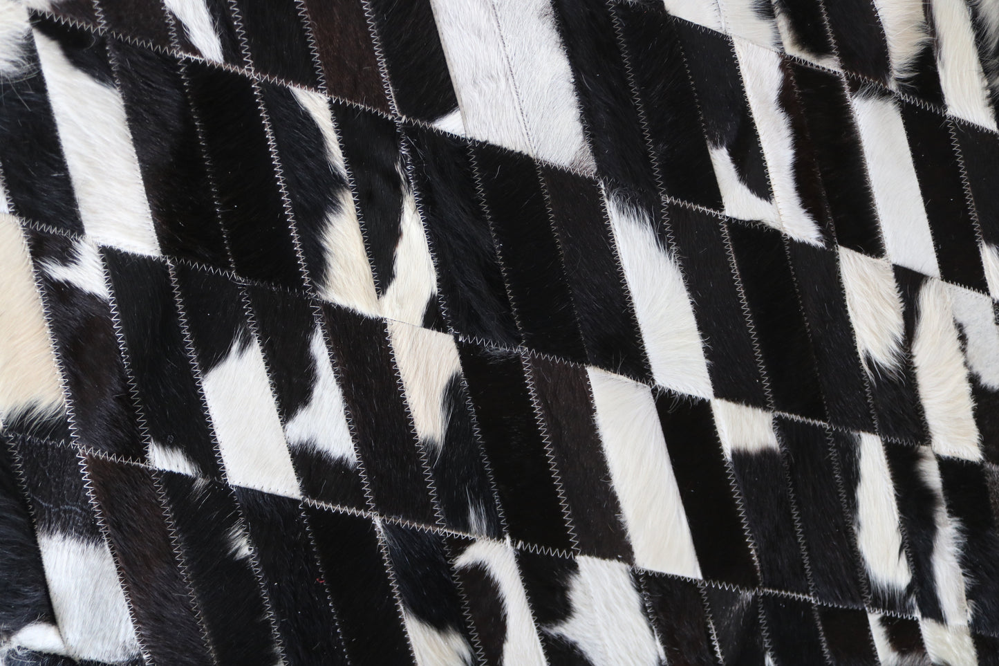 99643 Cowhide rug Patchwork Collection Quebecuir Premium BIG SIZE XXL