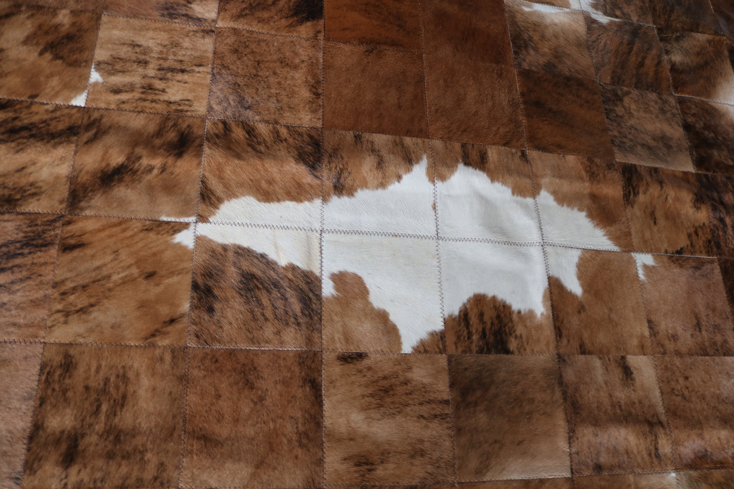 99687 Cowhide rug Patchwork Collection Quebecuir Premium