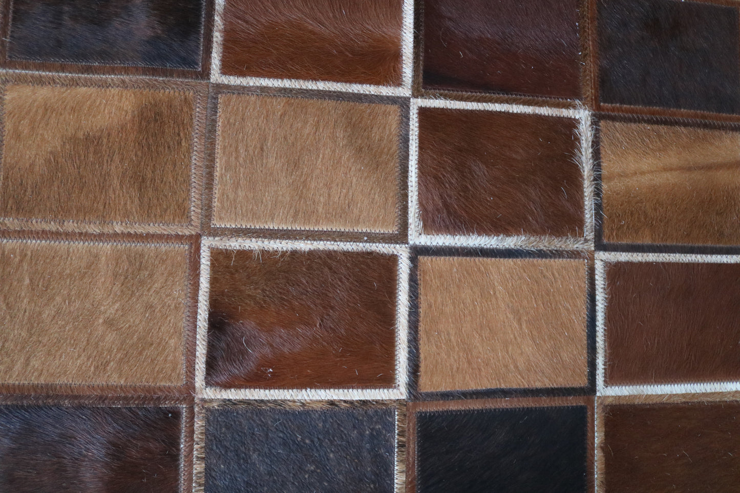 99738 Cowhide rug Patchwork Collection Quebecuir Premium