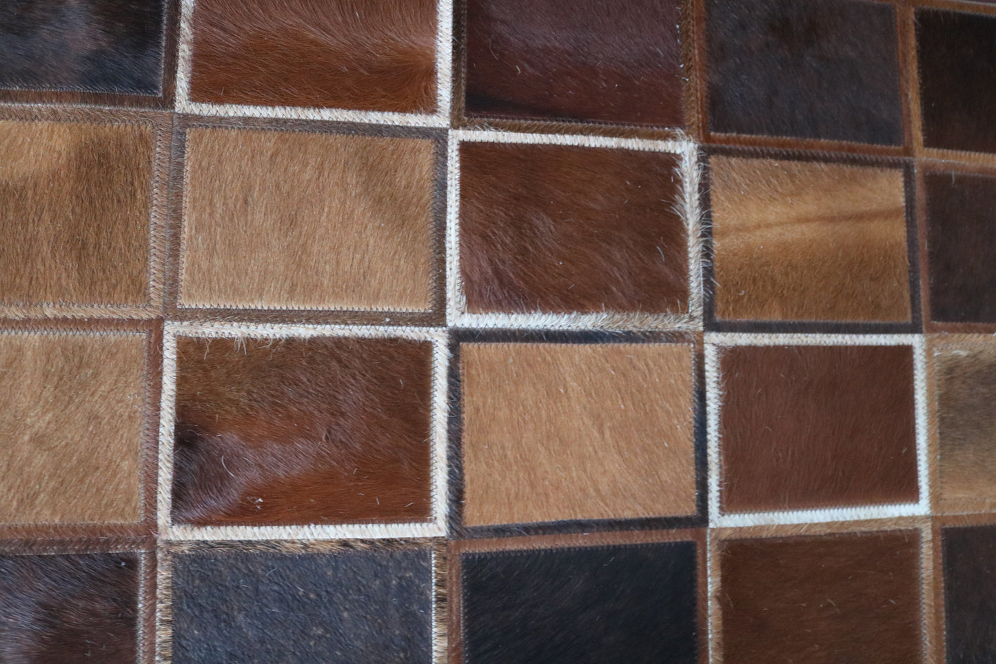 99738 Cowhide rug Patchwork Collection Quebecuir Premium
