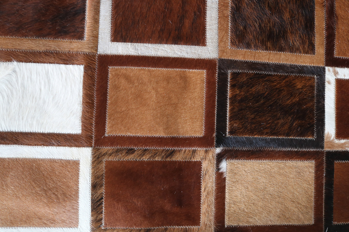 99772 Cowhide rug Patchwork Collection Quebecuir Premium