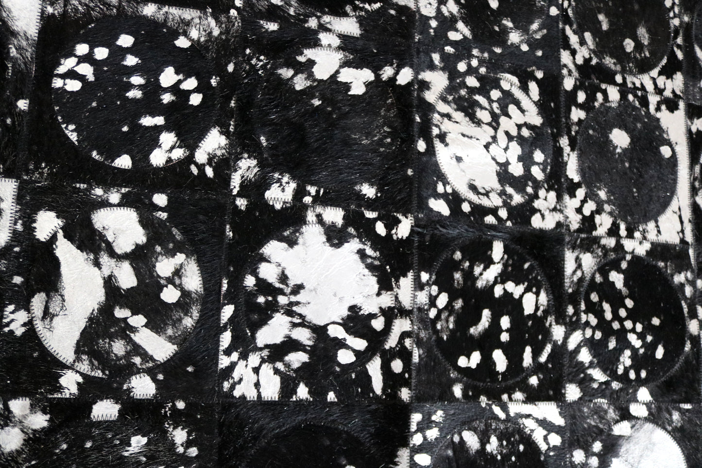 99781 Cowhide rug Patchwork Collection Quebecuir Premium