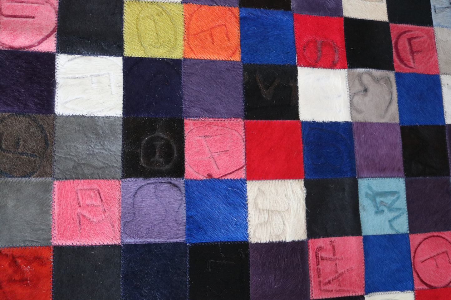 99787 Cowhide rug Patchwork Collection Quebecuir Premium