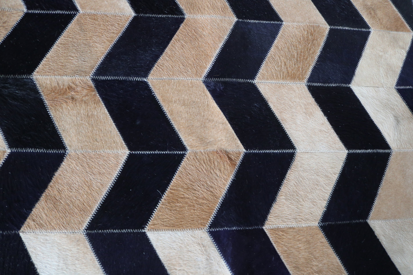 99825 Cowhide rug Patchwork Collection Quebecuir Premium